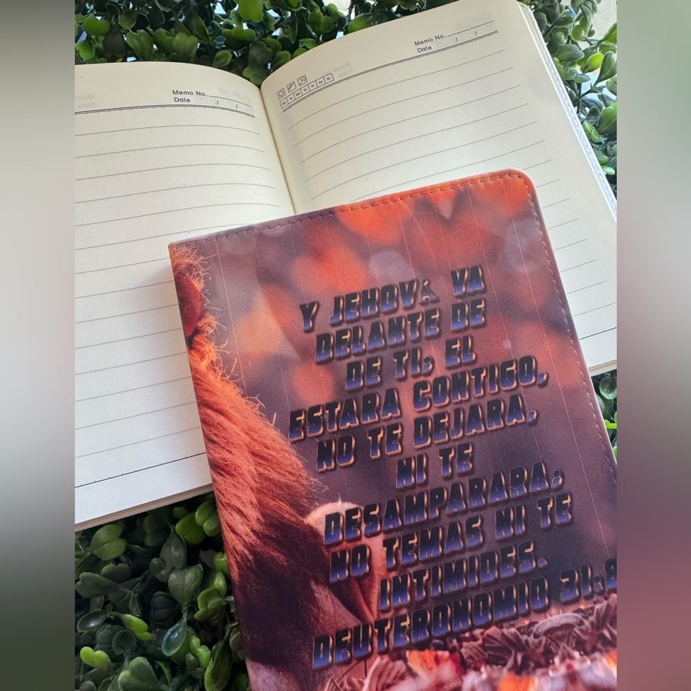 Inspirational Reptile Notebook  -lion
